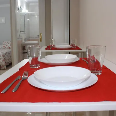 And New Very Close To The Center 2ºa Apartment